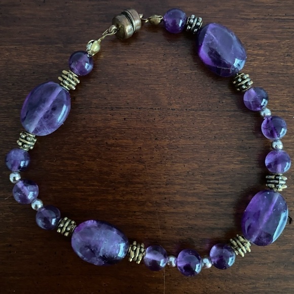 Vintage Purple Glass Beaded Bracelet w/ Gold & Silvertone Accents | 8" Magnetic - Picture 1 of 4